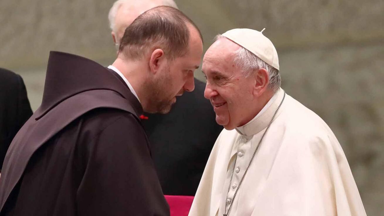 image:Image Papež poděkoval ukrajinskému františkánovi, který dál působí ve Vatikánu.