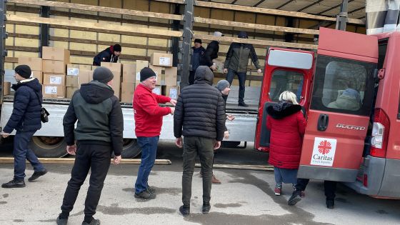 image:Image Ředitel znojemské Charity Evžen Adámek přivezl s týmem spolupracovníků na Ukrajinu pomoc.