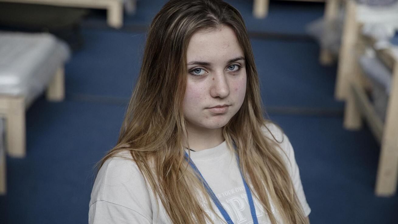 image:Image Sedmnáctiletá Liza se dostala do polské Přemyšle vlakem.