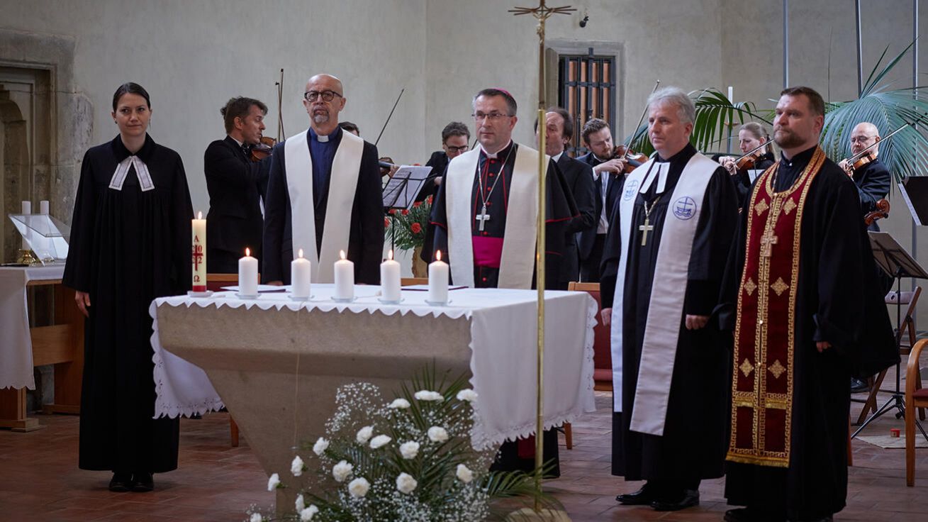 image:Image Ekumenická bohoslužba u Sv. Václava.