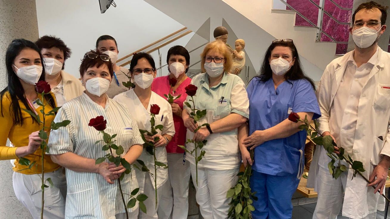 image:Image Z poděkování zaměstnancům Nemocnice Milosrdných sester sv. Vincence de Paul v Kroměříži za nasazení při práci s covidovými pacienty.