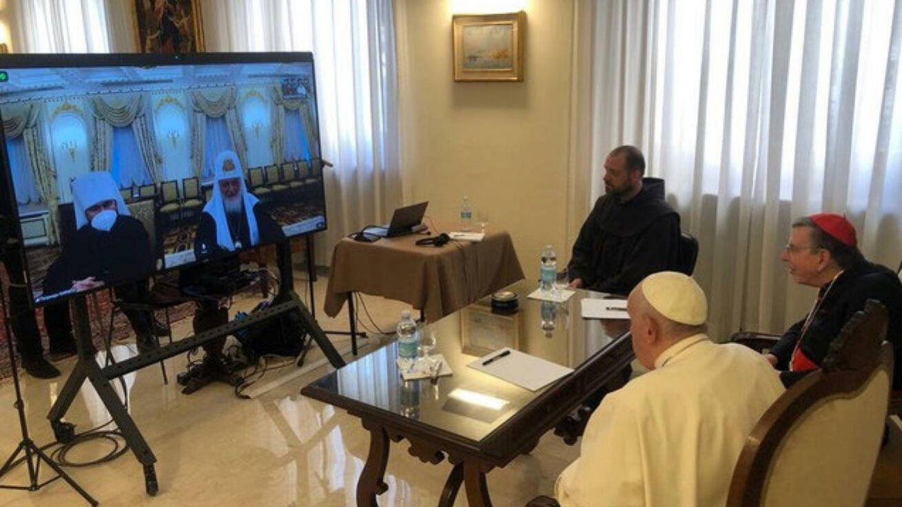 image:Image Březnový videohovor papeže s patriarchou Kirillem pomáhal zprostředkovat také P. Zádrapa.