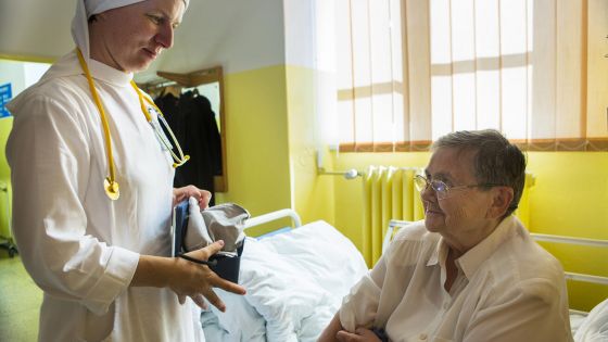 image:Image Vlídnost nemocnice boromejek je známá i proto, že jednotlivá oddělení mají dostatek personálu, jak zdůrazňuje hlavní sestra Norberta Sukupová.
