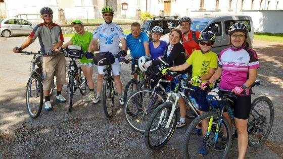 image:Image Výročí oslavili cyklovýletem po okolí.