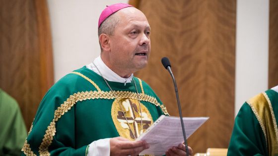 image:Image Biskup Zdenek Wasserbauer se jménem České biskupské konference omluvil obětem zneužívání.