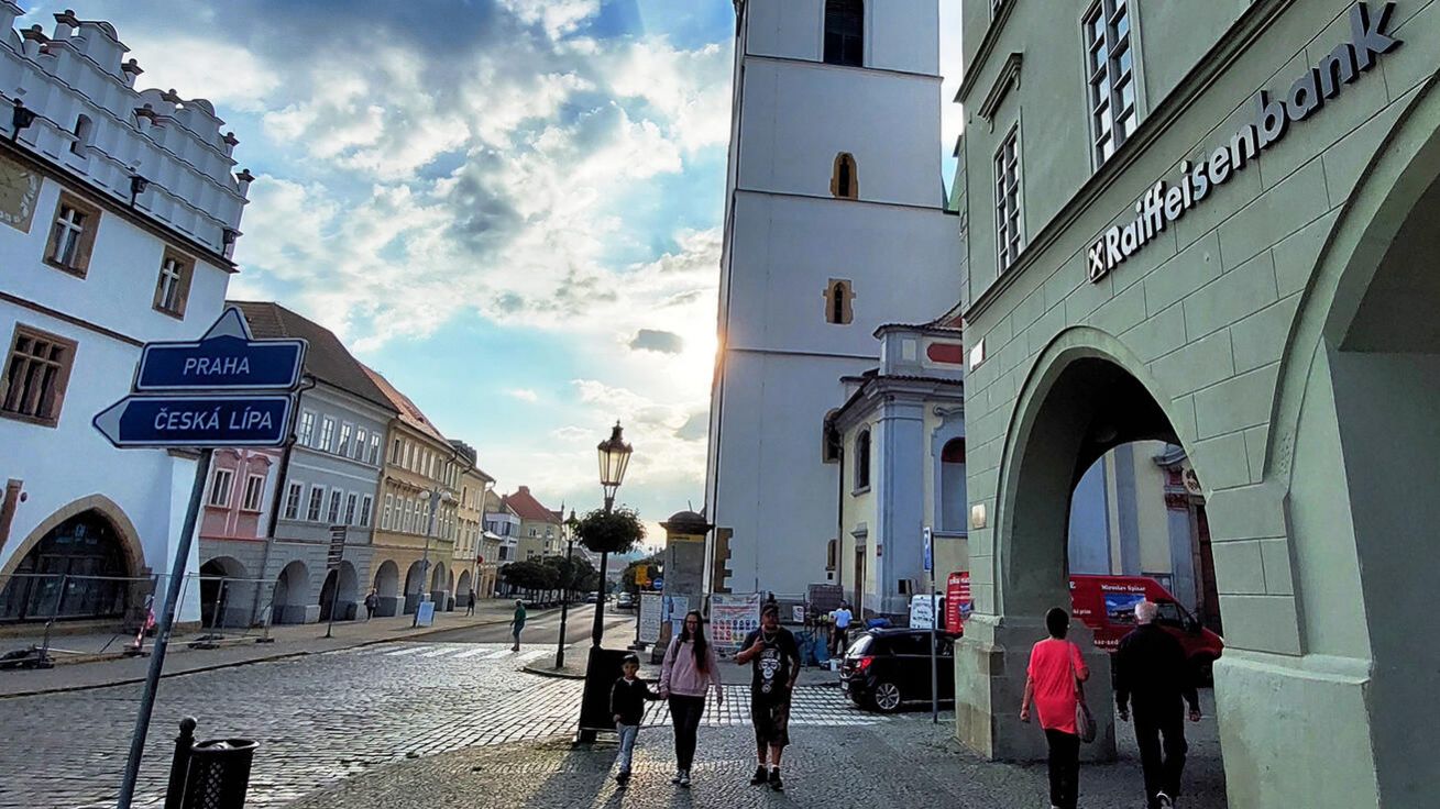 image:Image Věž je již téměř po rekonstrukci.