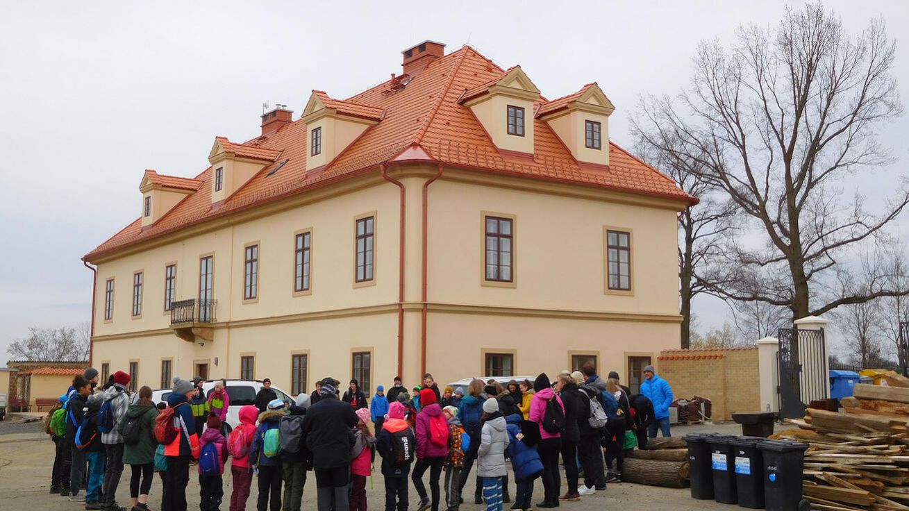 image:Image Z dubnové brigády skautů.