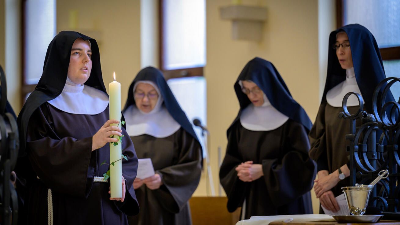 image:Image V soběšickém klášteře klarisek složila 17. září časné sliby sestra Marie Terezie Minaříková.