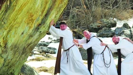 image:Image „Důležité je, aby evangelizace nebyla prvoplánová, ale přišla přirozeně – lidé poznají, když je někdo chce někam natlačit,“ říká P. Vojtěch Koukal (na snímku vlevo).