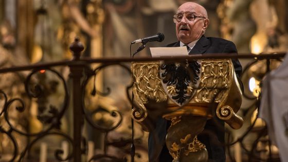 image:Image „Měli bychom se více obracet ke svatováclavské tradici. Na rozdíl od Václavovy lebky to není žádná relikvie,“ říkal herec Josef Somr.