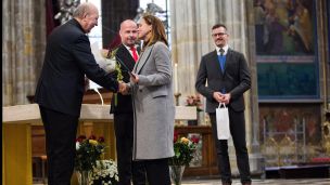 image:Image Charita ocenila dobrovolníky