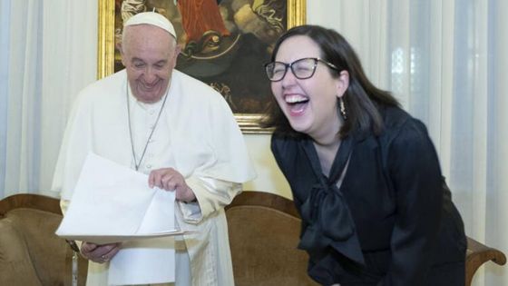 image:Image Při rozhovoru s papežem bylo i veselo, svěřila se reportérka.