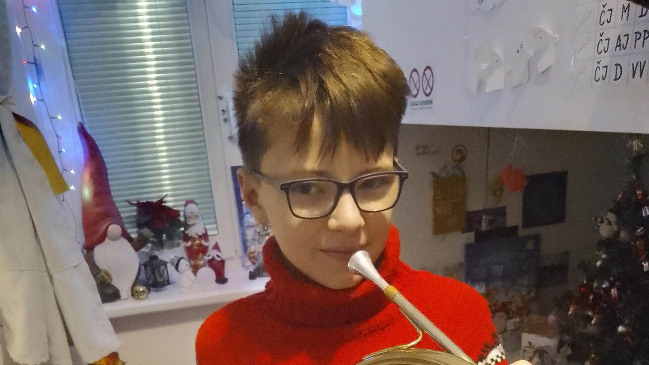 image:Image Tříkrálová sbírka v Novém Jičíně pomohla místní rodině, když maminka bojovala s nemocí – děti mohly chodit do „hudebky“.