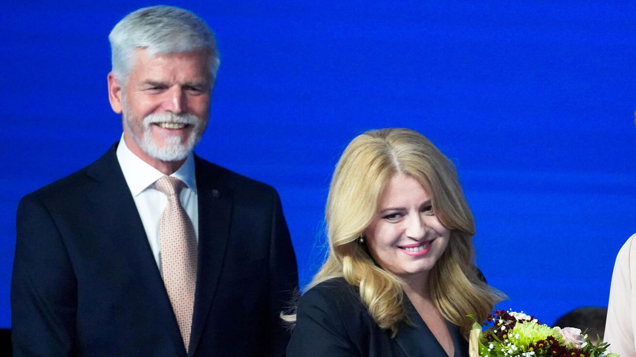 K „vítězství naděje a slušnosti“ přijela Petru Pavlovi pogratulovat do volebního štábu i slovenská prezidentka Zuzana Čaputová. image:Image K „vítězství naděje a slušnosti“ přijela Petru Pavlovi pogratulovat do volebního štábu i slovenská prezidentka Zuzana Čaputová.
