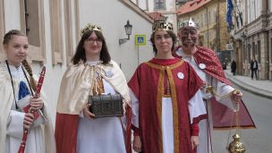 Charita sčítá Tříkrálovou sbírku image:Image Charita sčítá Tříkrálovou sbírku