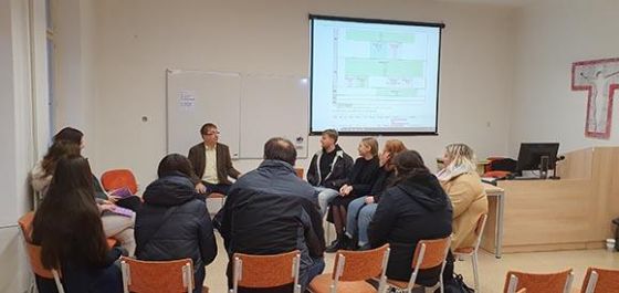 image:Image Petr Bauman zval studenty na obor Pedagogika volného času.