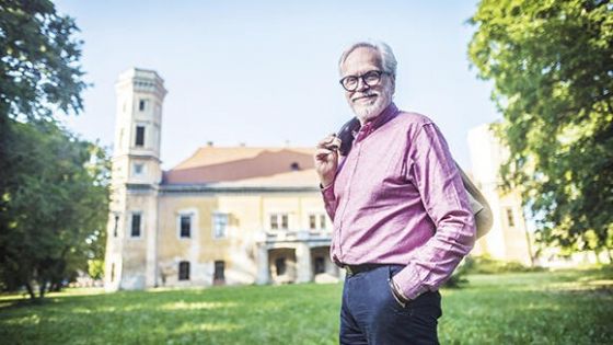 image:Image Noblesa, pokora, víra a smysl pro rodinu – tyto hodnoty jsou podle tvůrců všem šlechtickým rodům společné.