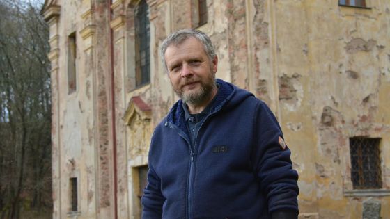 image:Image „Panenka skákavá“ si mě přitáhla a poznal jsem se zde i se svou manželkou – říká Jiří Schierl o poutním místě Skoky.