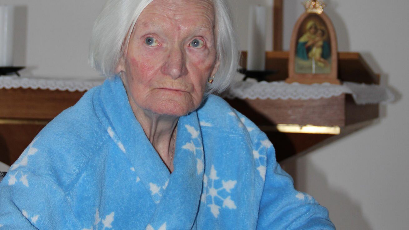 image:Image V případě pacientova zájmu zprostředkuje hospic návštěvu kněze podle jeho přání.