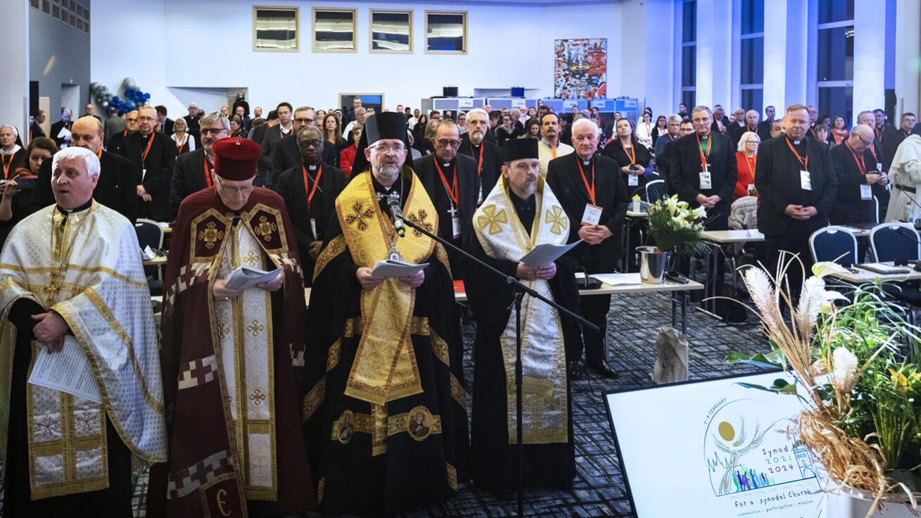 image:Image Jednu ze společných modliteb svěřili organizátoři řeckokatolickým duchovním a prosili při ní za mír na Ukrajině.