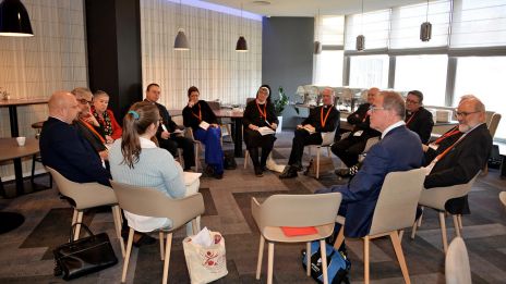 image:Image Aby si křesťané pohlédli do očí