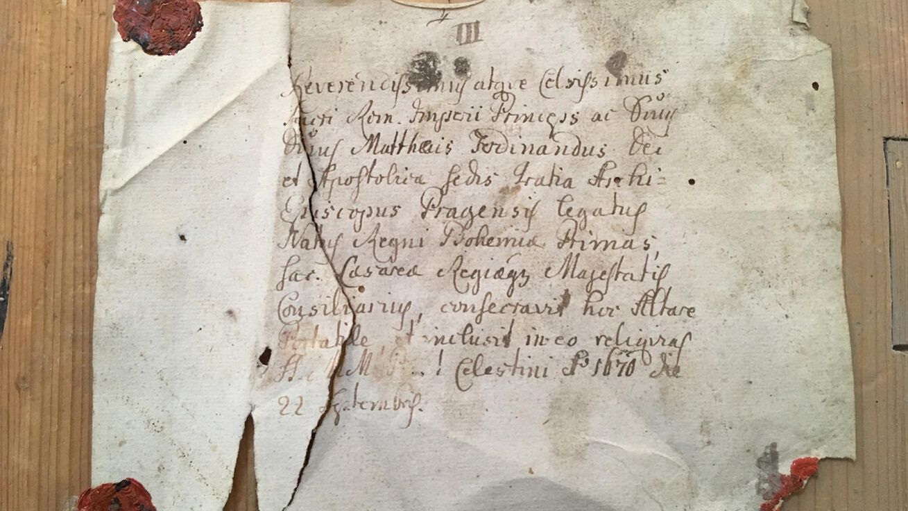 image:Image Listina, dokládající pravost relikvií.