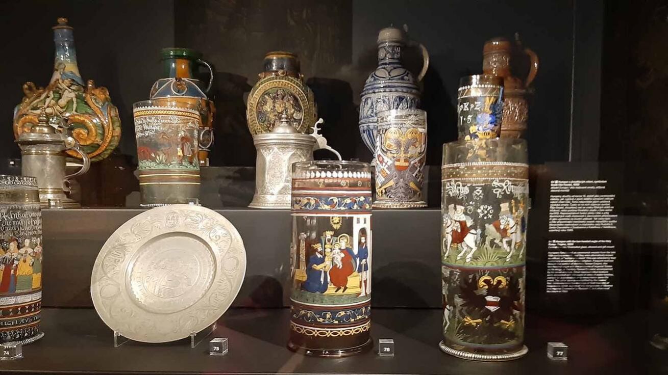 image:Image V nové stálé expozici Uměleckoprůmyslového musea návštěvníky čeká i pestrá ukázka sakrálního umění.