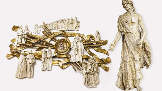 image:Image Poslední, 14. zastavení známé křížové cesty Karla Stádníka z pražského lhoteckého kostela přivádí ke Kristu kromě věhlasných světců také zástup „neznámých vojínů“ - bezejmenných svědků víry.