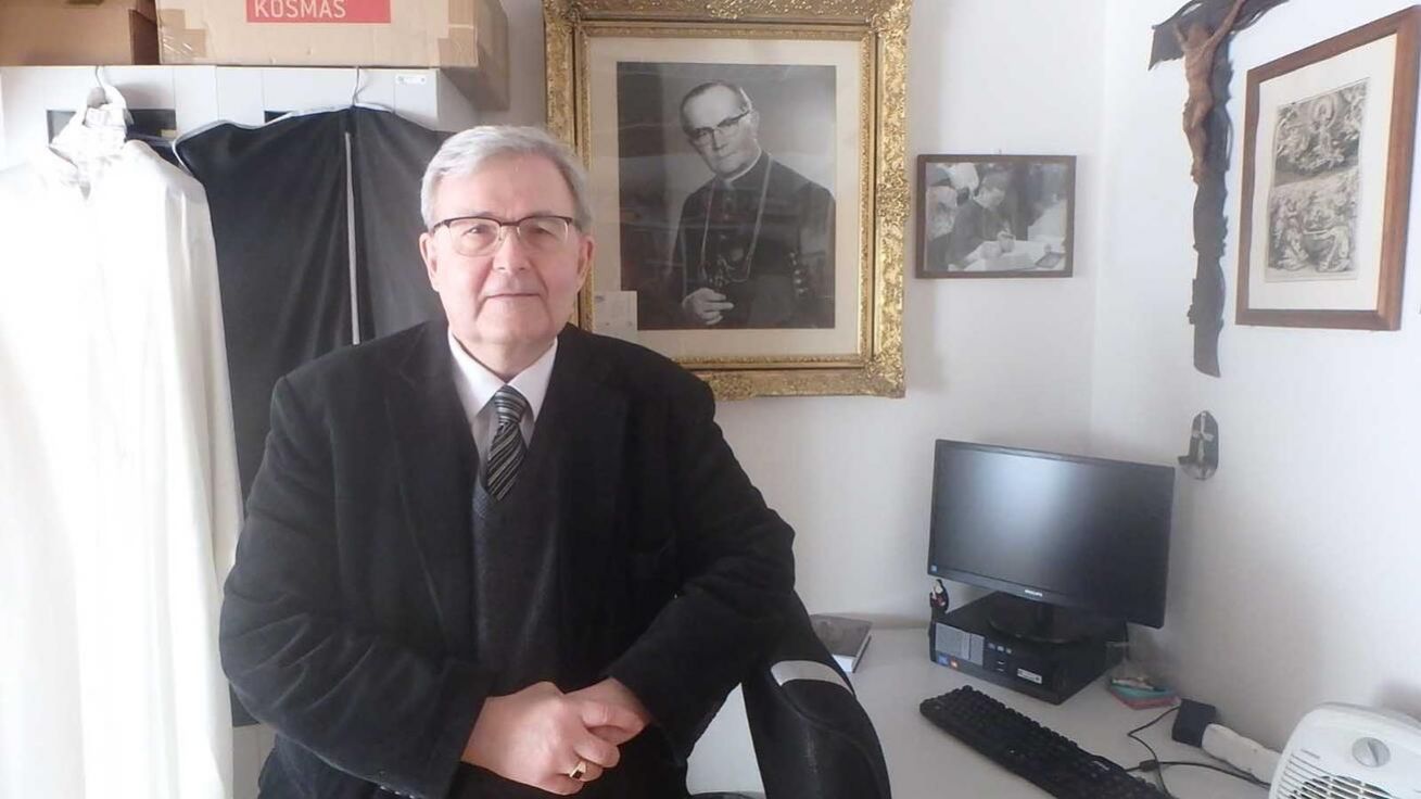 image:Image Postulátorem procesu blahořečení biskupa Josefa Hloucha je P. Martin Weis.