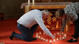 image:Image Kolik lidí se za tebe modlí?