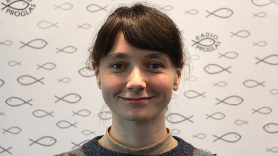 image:Image Monika Tintěrová - autorka básnické sbírky Starý paní mají v ústech porcelán