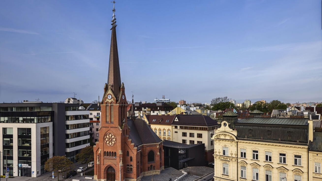 image:Image Olomoucký Červený kostel.