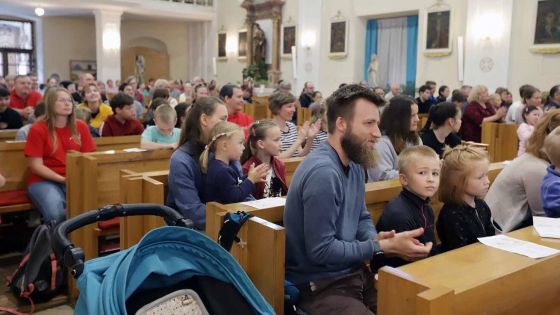 image:Image Program odstartovala mše svatá.