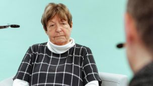 image:Image Hus nespadl z čistého nebe