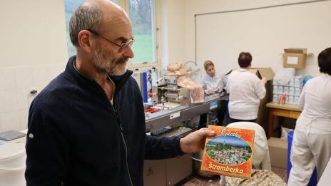 image:Image Výroba hostií přešla z otce na syna