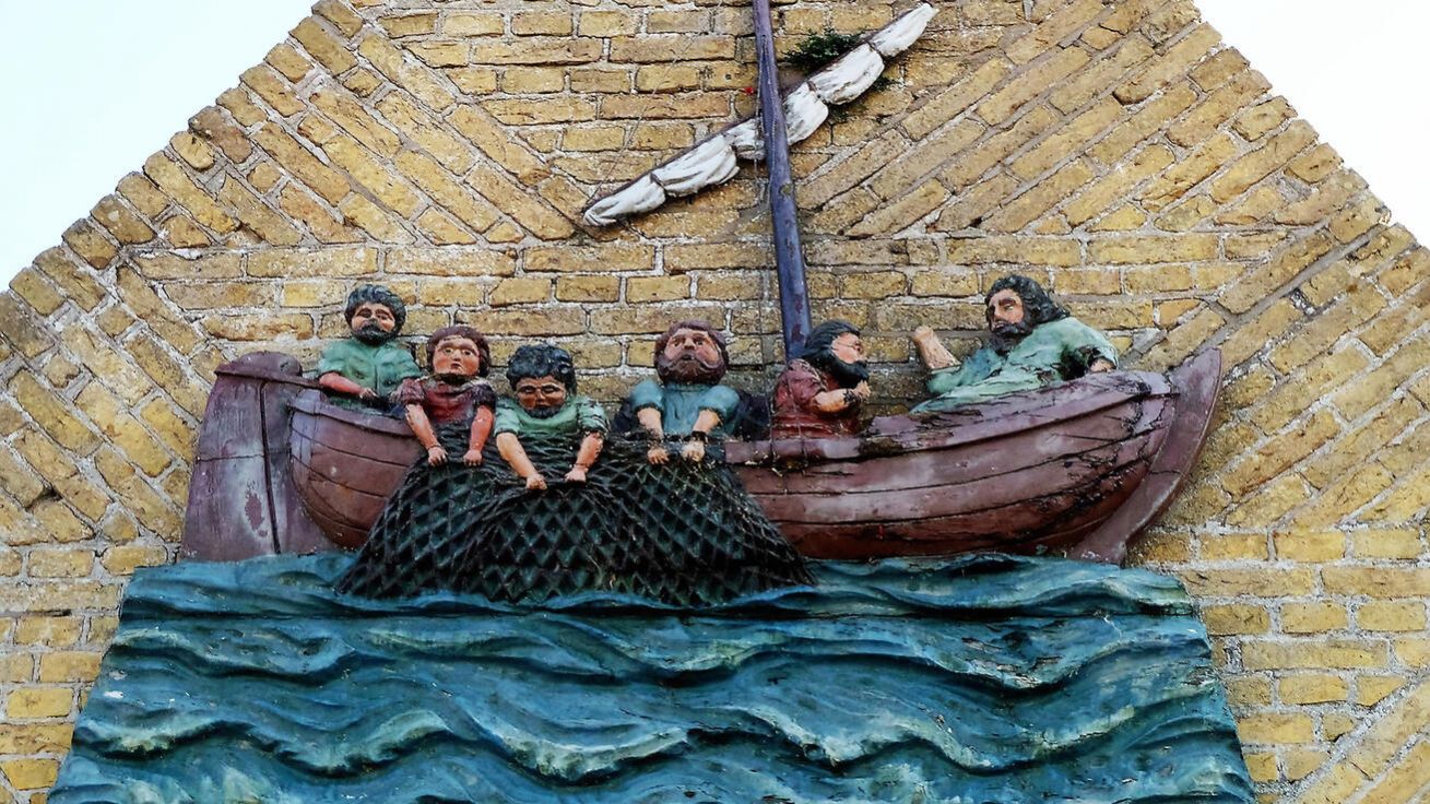 Učedníci se obávají, že zahynou, a zdá se jim, že to je Bohu i jejich Mistru jedno. Ten se ale vždycky nakonec probudí a nějak to udělá. image:Image Učedníci se obávají, že zahynou, a zdá se jim, že to je Bohu i jejich Mistru jedno. Ten se ale vždycky nakonec probudí a nějak to udělá.