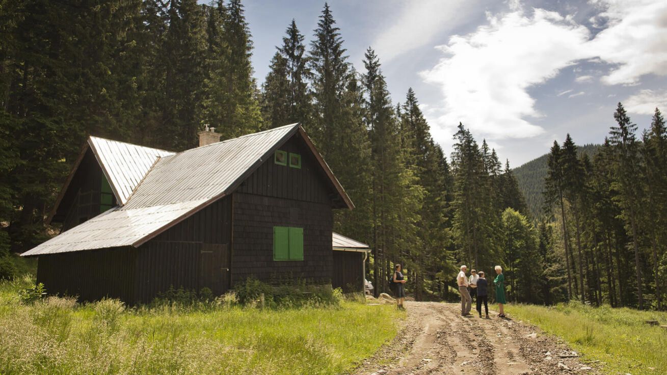 image:Image Chata Poustevna nabízí přespání v 850 výškových metrech. 