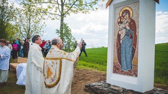 image:Image Boží poklona jako pocta Panně Marii