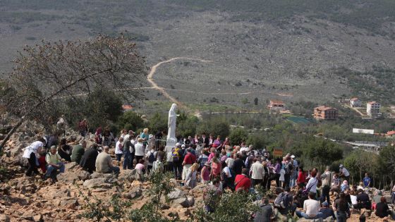 image:Image Do Medžugorje míří miliony poutníků