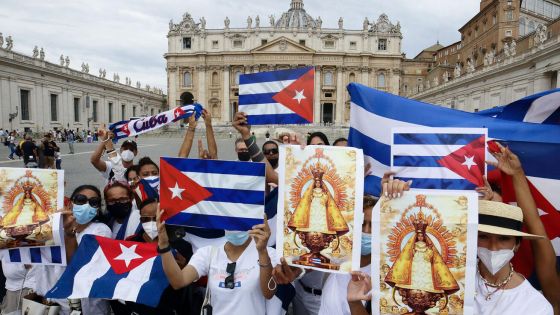 image:Image Kubánci pozdravili papeže