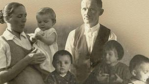 image:Image Ulmovi, svědkové víry