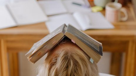 image:Image Čas od času dostihne každého