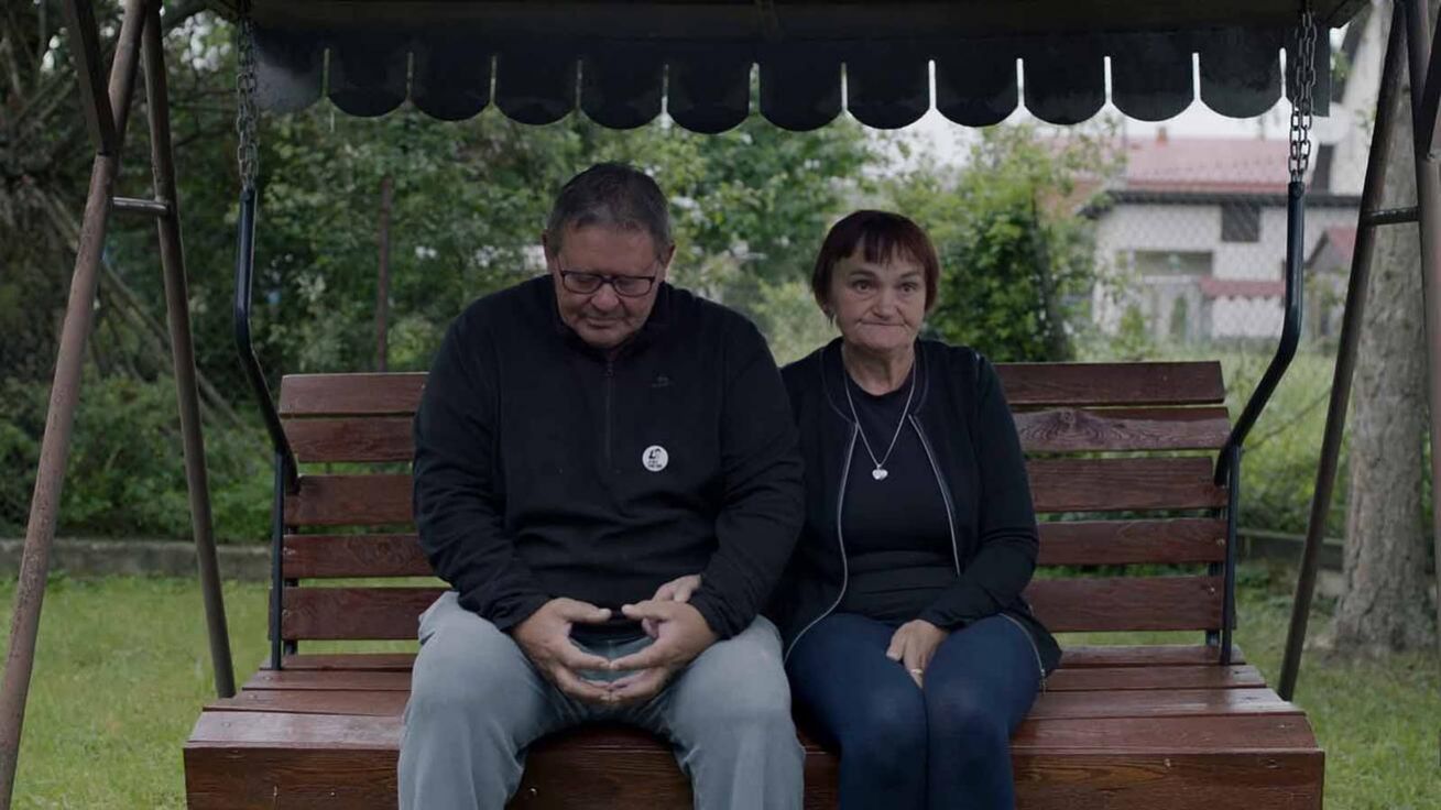 image:Image Ve filmu se objeví i Jánovi rodiče Jana a Jozef Kuciakovi.