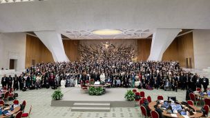 image:Image Láska je vroucím srdcem církve