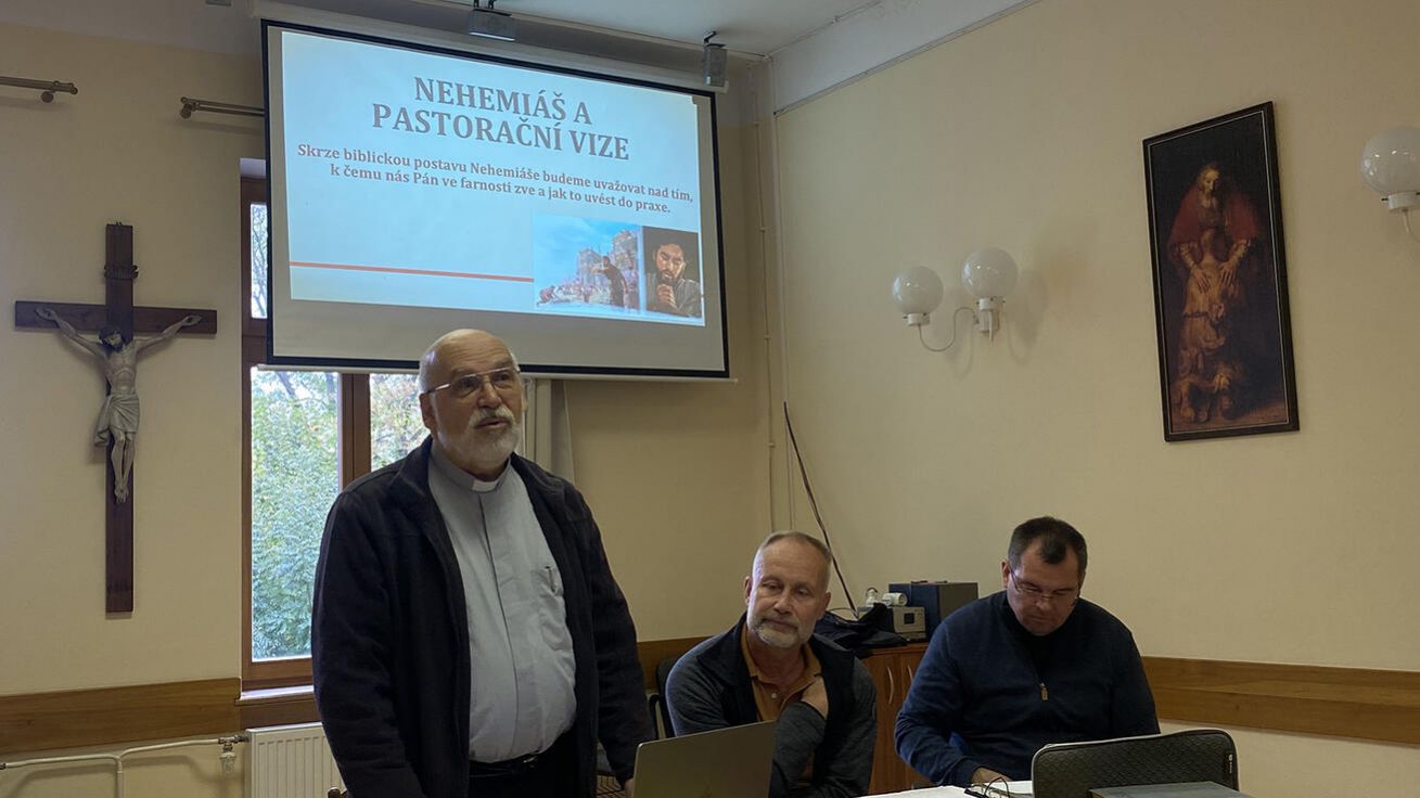 image:Image P. Mario Saint-Pierre zahájil v říjnu běh kurzu Nehemiáš v Ostravě.