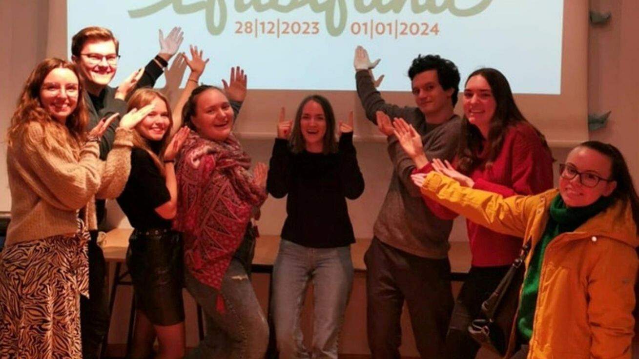V těchto týdnech zvou mladí lidé na setkání do Lublaně leckdy i osobně. image:Image V těchto týdnech zvou mladí lidé na setkání do Lublaně leckdy i osobně.
