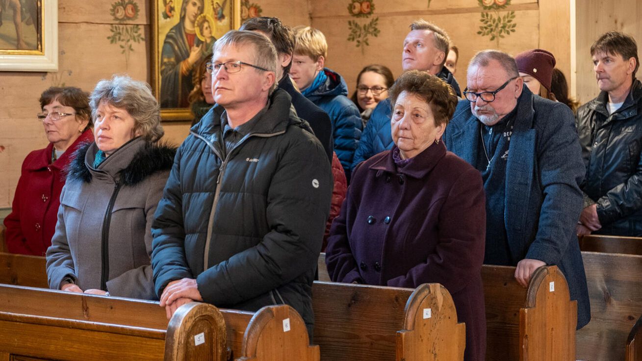 image:Image Příští rok se díky projektu Otevřené chrámy zpřístupní i kostelík Nanebevstoupení Páně v Dolních Marklovicích u Karviné. V neděli 19. listopadu se tam po 15 měsících rekonstrukce vrátily bohoslužby.