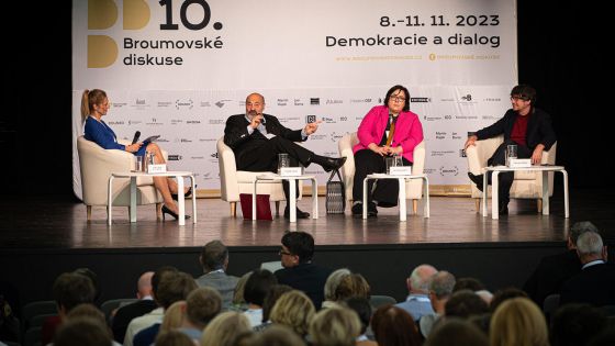 image:Image Mezi panelisty byl i Mons. Tomáš Halík.