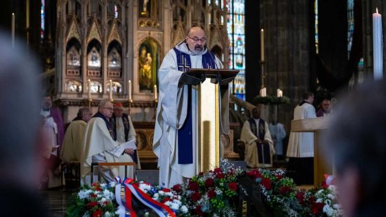 image:Image Kázání při pohřbu knížete Karla Schwarzenberga pronesl Mons. Tomáš Halík.