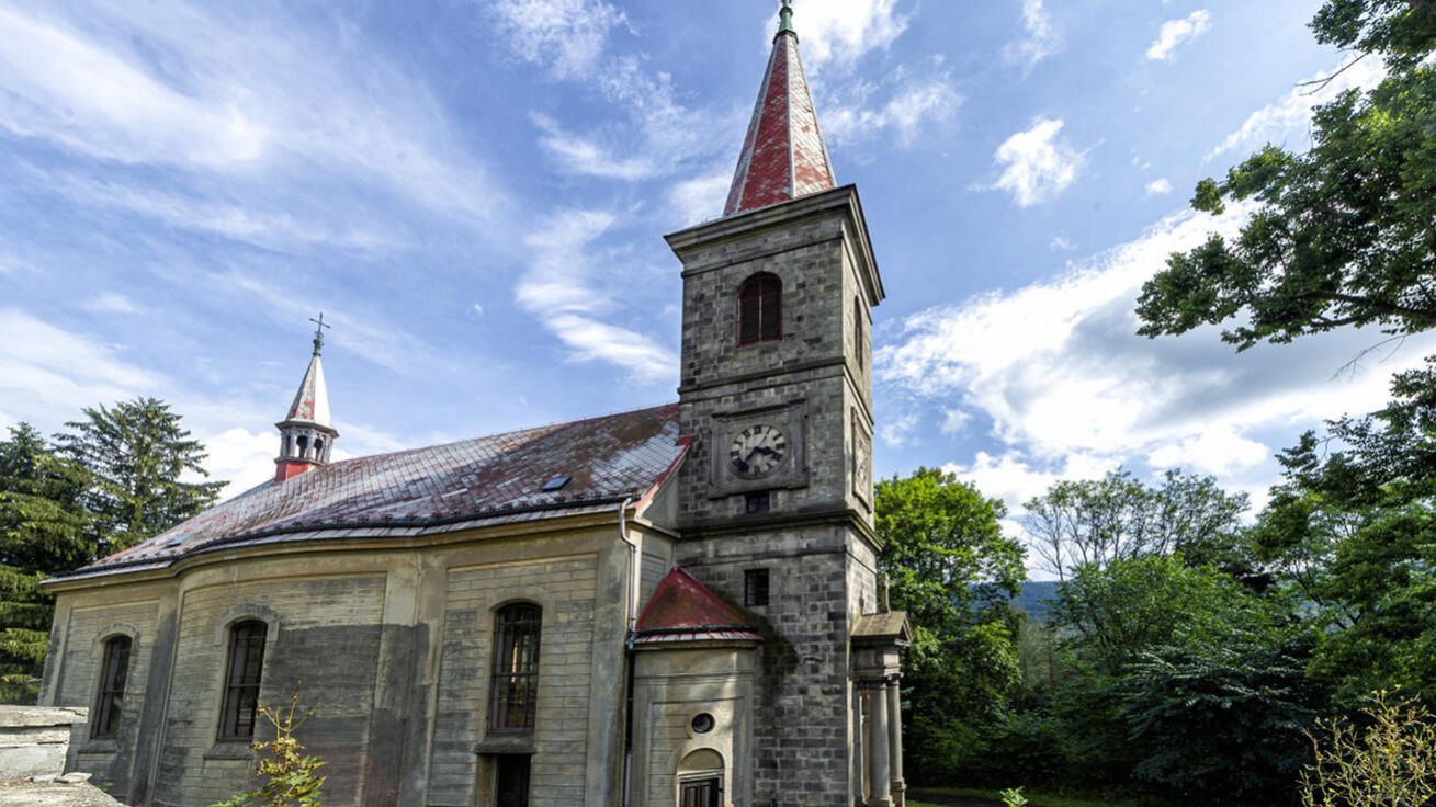 image:Image Kostel sv. Petra a Pavla.
